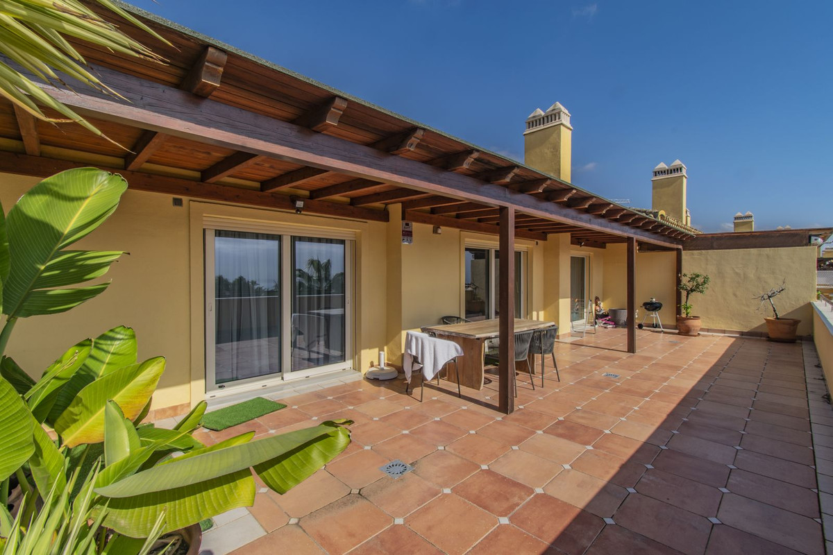Aticos de 3 dormitorios en venta en Sierra Blanca – R4880239
