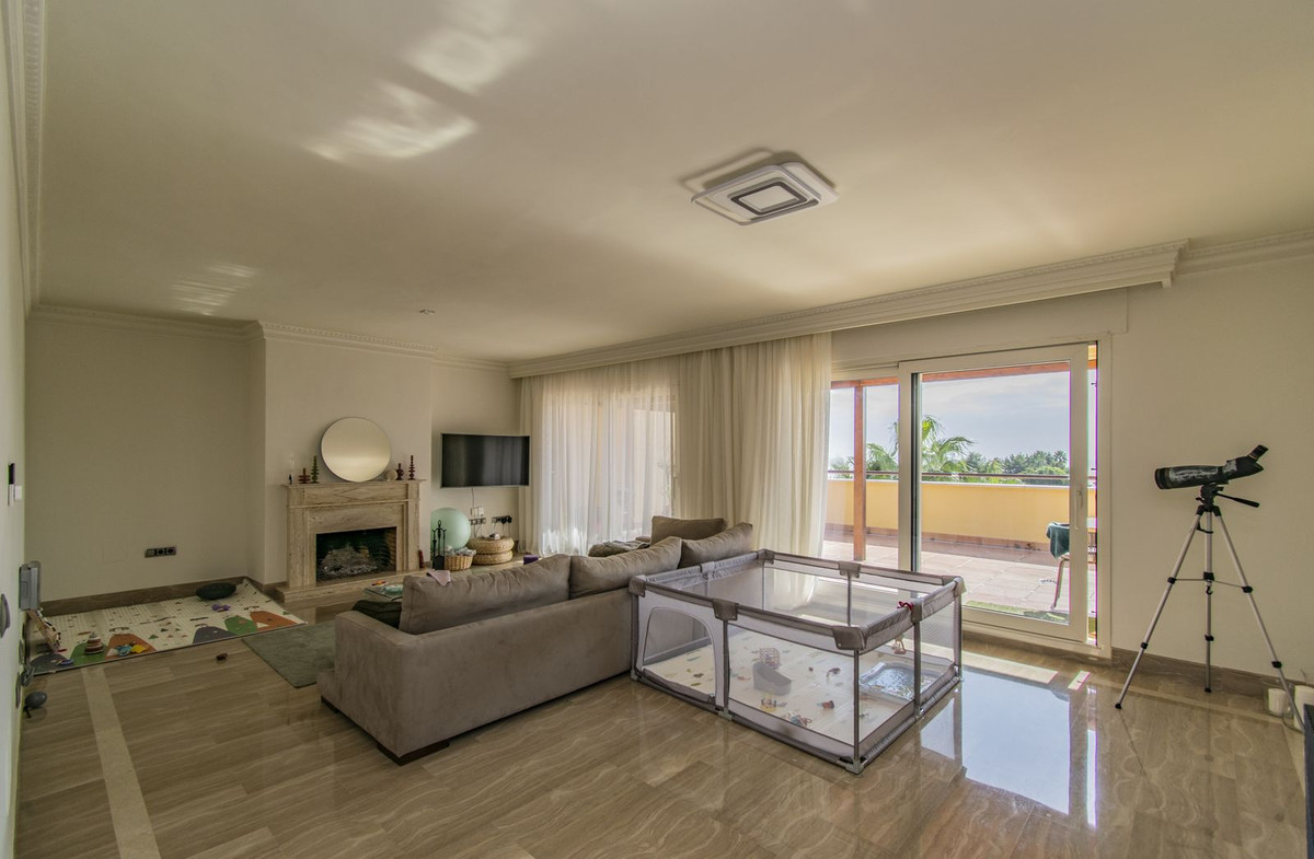 Aticos de 3 dormitorios en venta en Sierra Blanca – R4880239