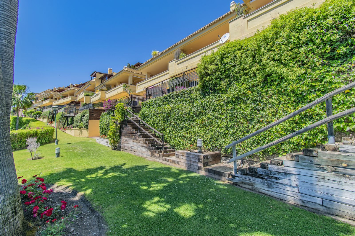 Aticos de 3 dormitorios en venta en Sierra Blanca – R4880239