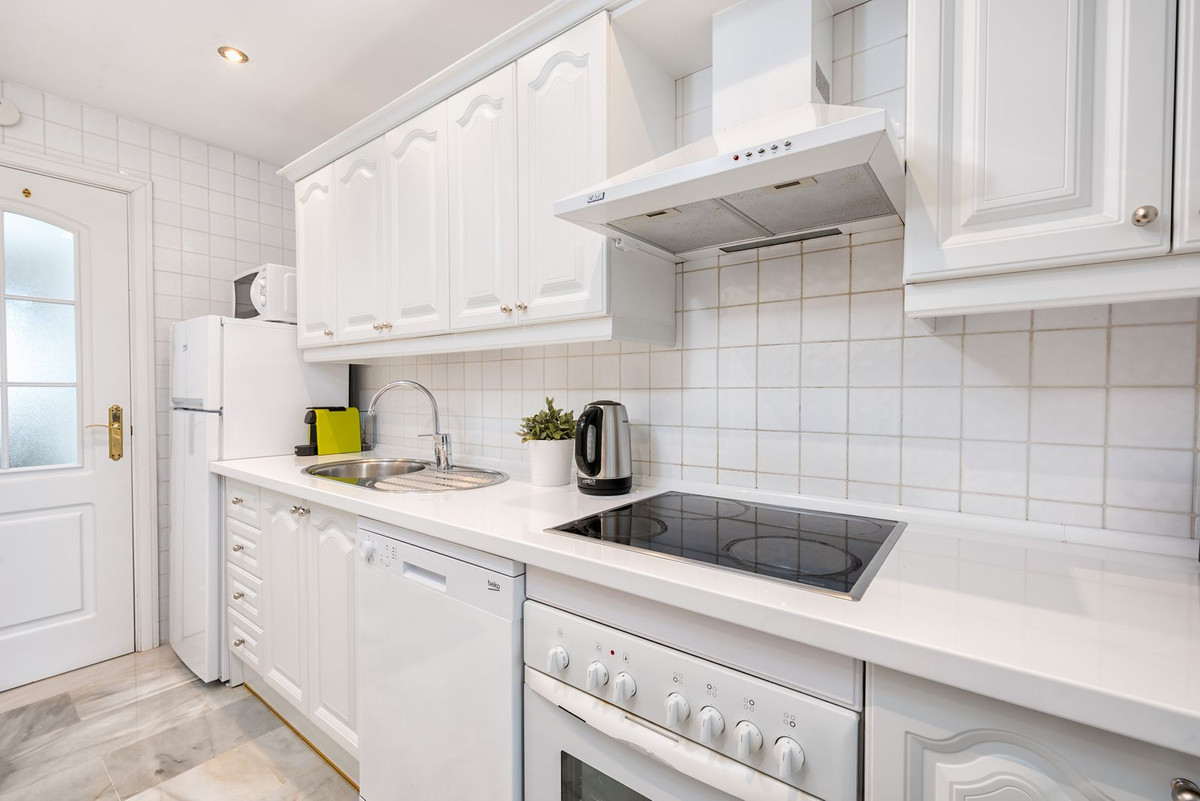 2 bedroom Apartments for sale in Calahonda – R5152033