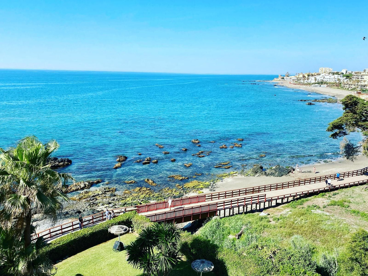 2 bedroom Apartments for sale in Riviera del Sol – R5166469