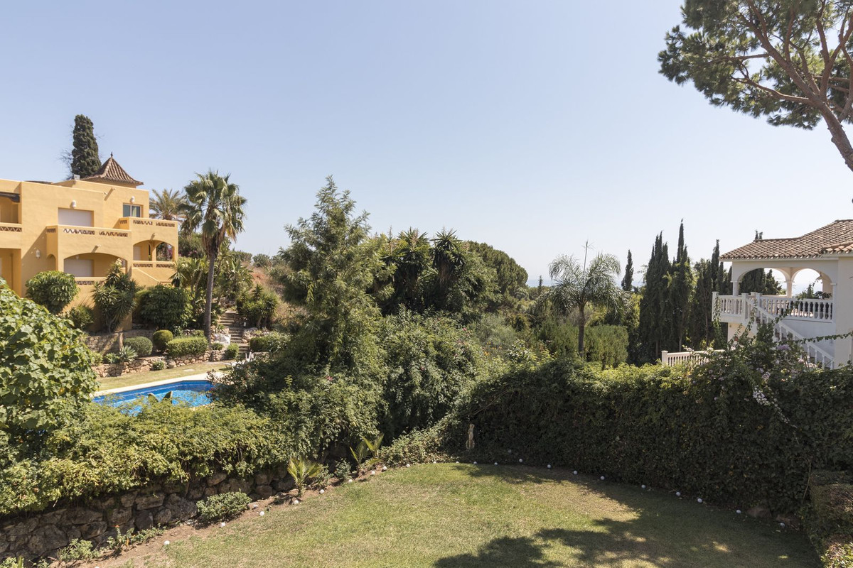 4 bedroom Villas for sale in El Rosario – R5163466
