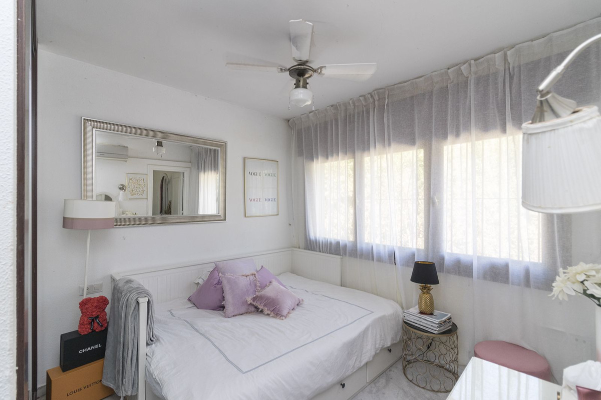 4 bedroom Villas for sale in El Rosario – R5163466