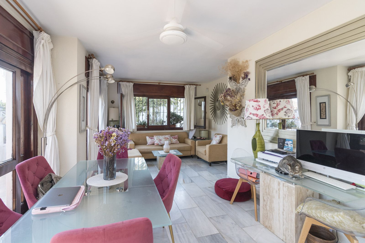 4 bedroom Villas for sale in El Rosario – R5163466