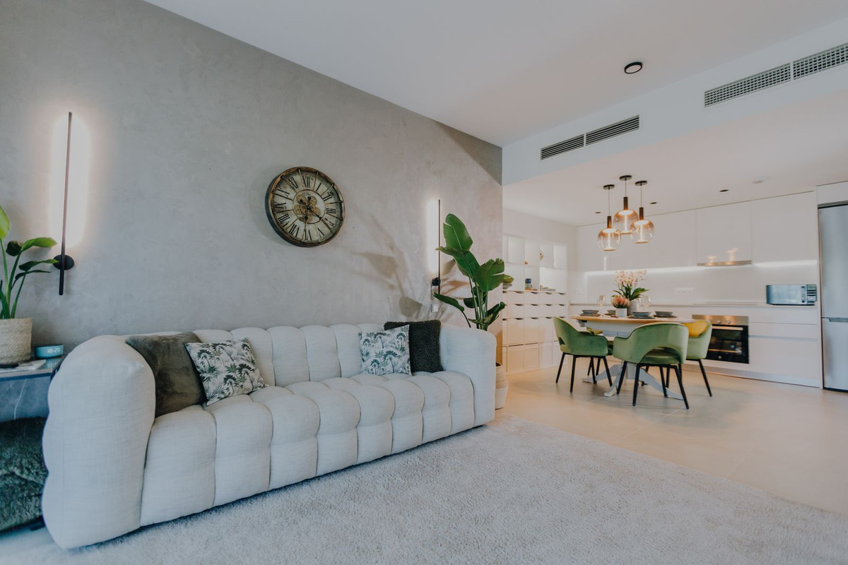 Apartamentos de 2 dormitorios en venta en Selwo – R5167540