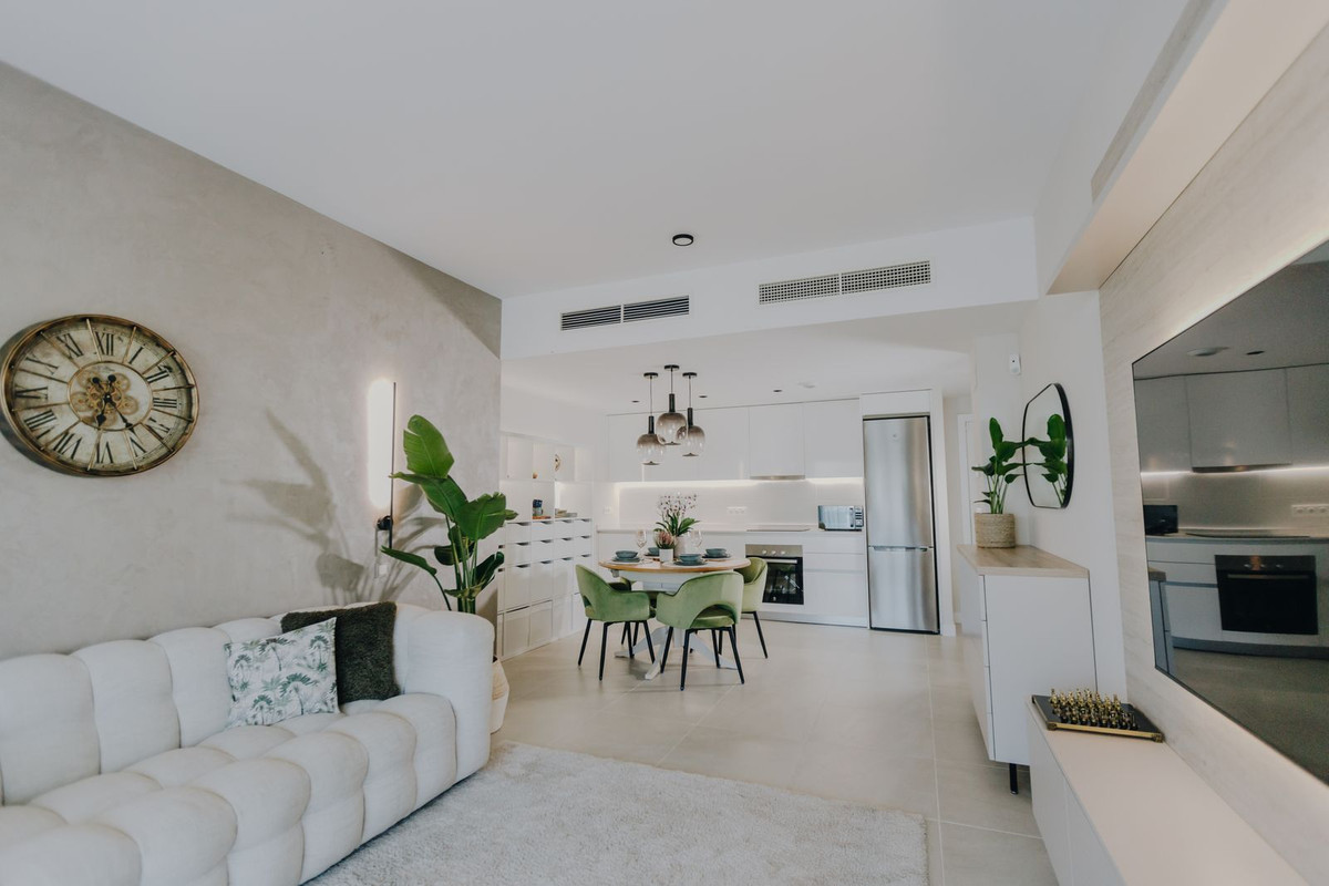 Apartamentos de 2 dormitorios en venta en Selwo – R5167540