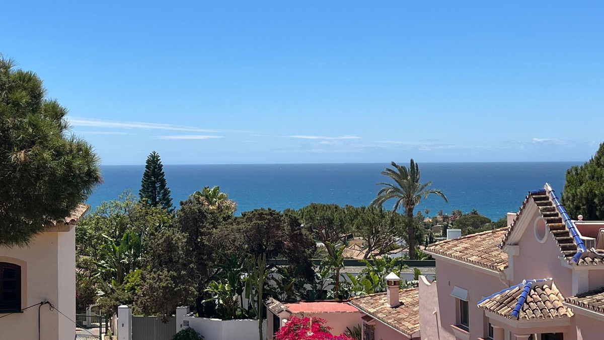 Villas de 4 dormitorios en venta en Marbesa – R5151160