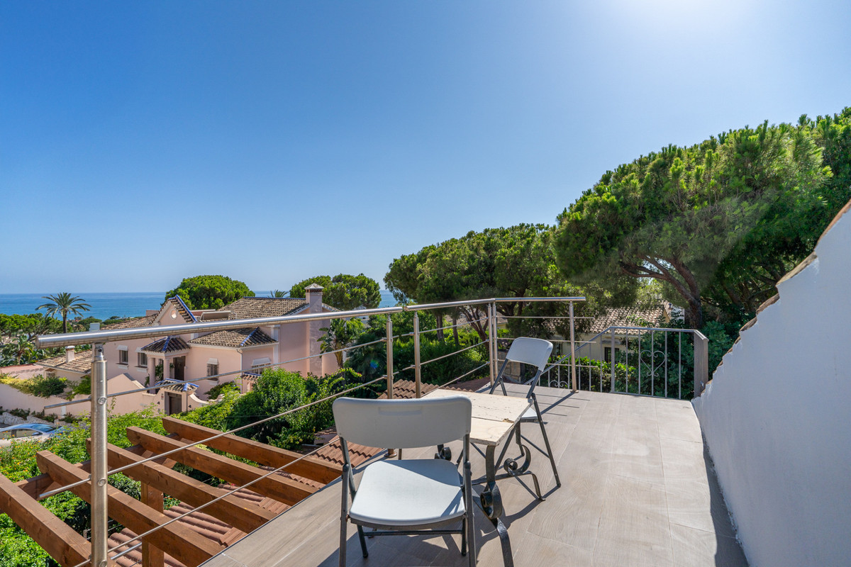 Villas de 4 dormitorios en venta en Marbesa – R5151160