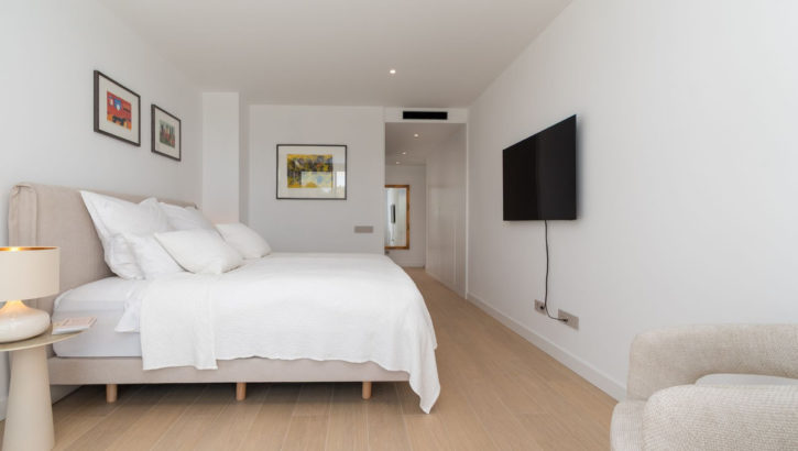 4 bedroom Semi-detached for sale in Santa Clara – R5173798 in 