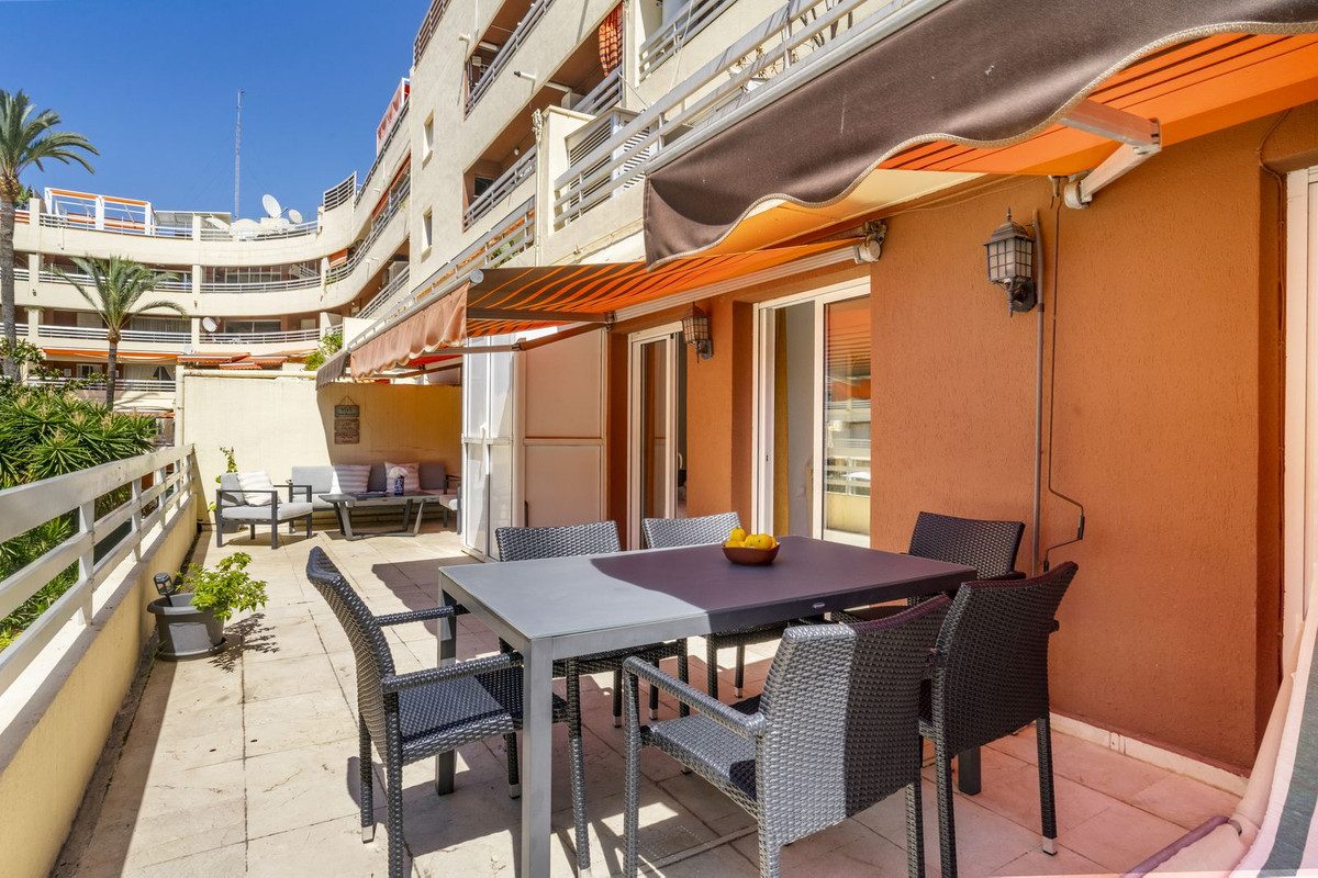 Apartamentos de 3 dormitorios en venta en Marbella – R5167414