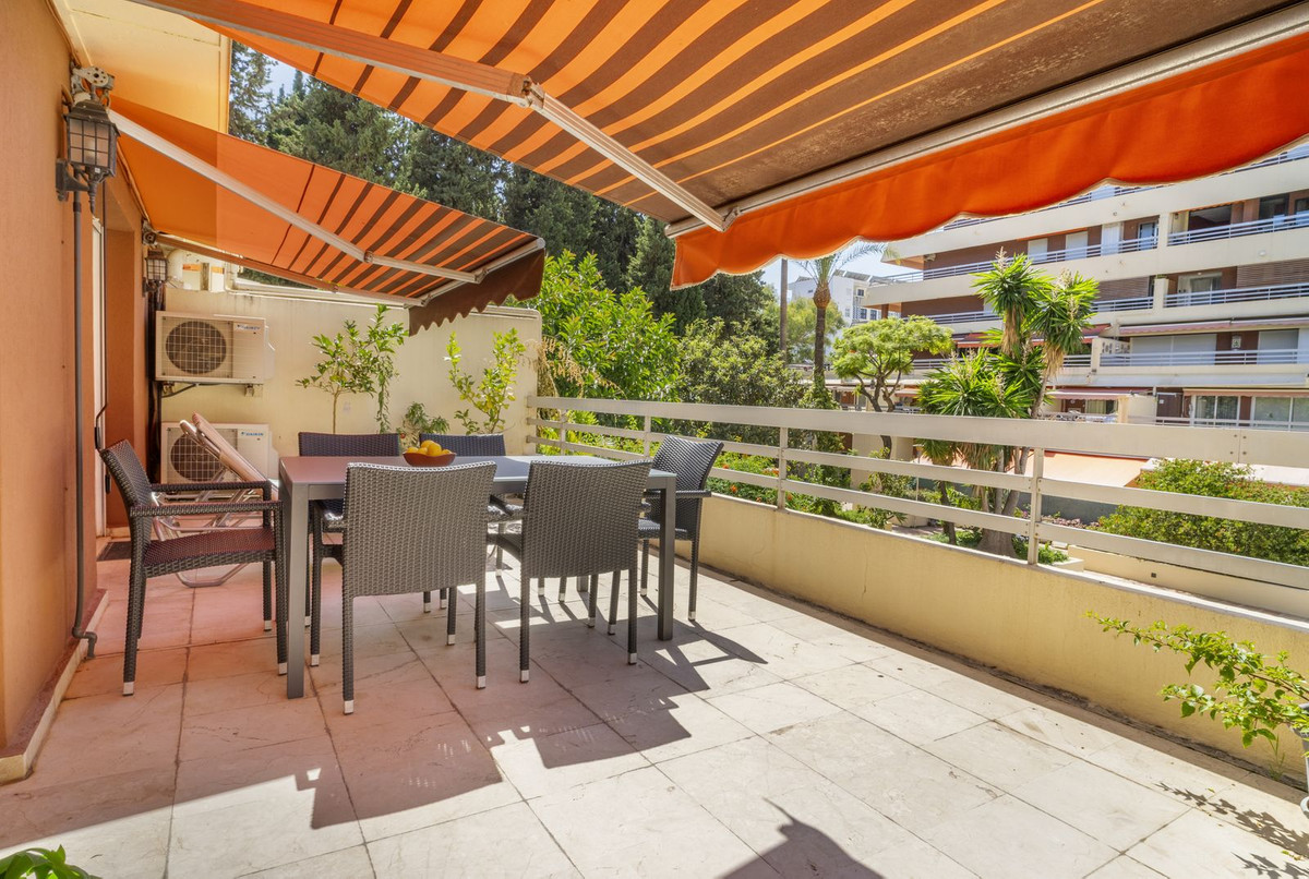 Apartamentos de 3 dormitorios en venta en Marbella – R5167414