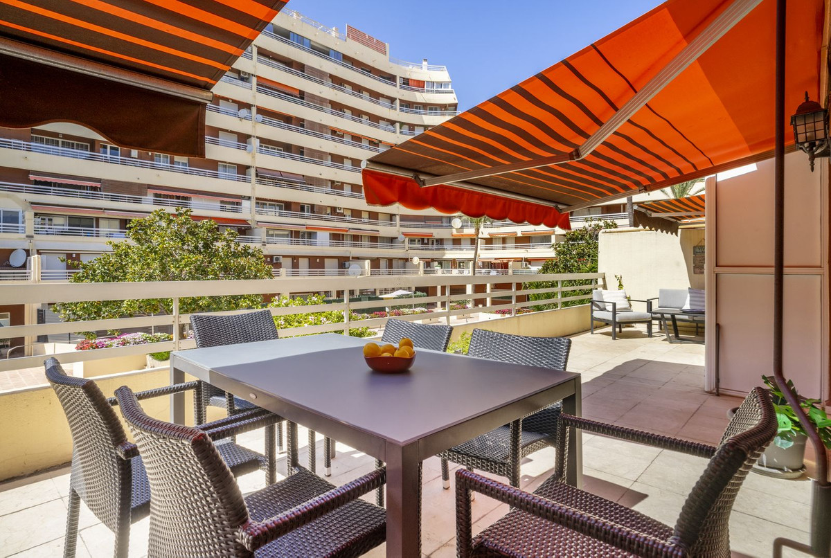 Apartamentos de 3 dormitorios en venta en Marbella – R5167414