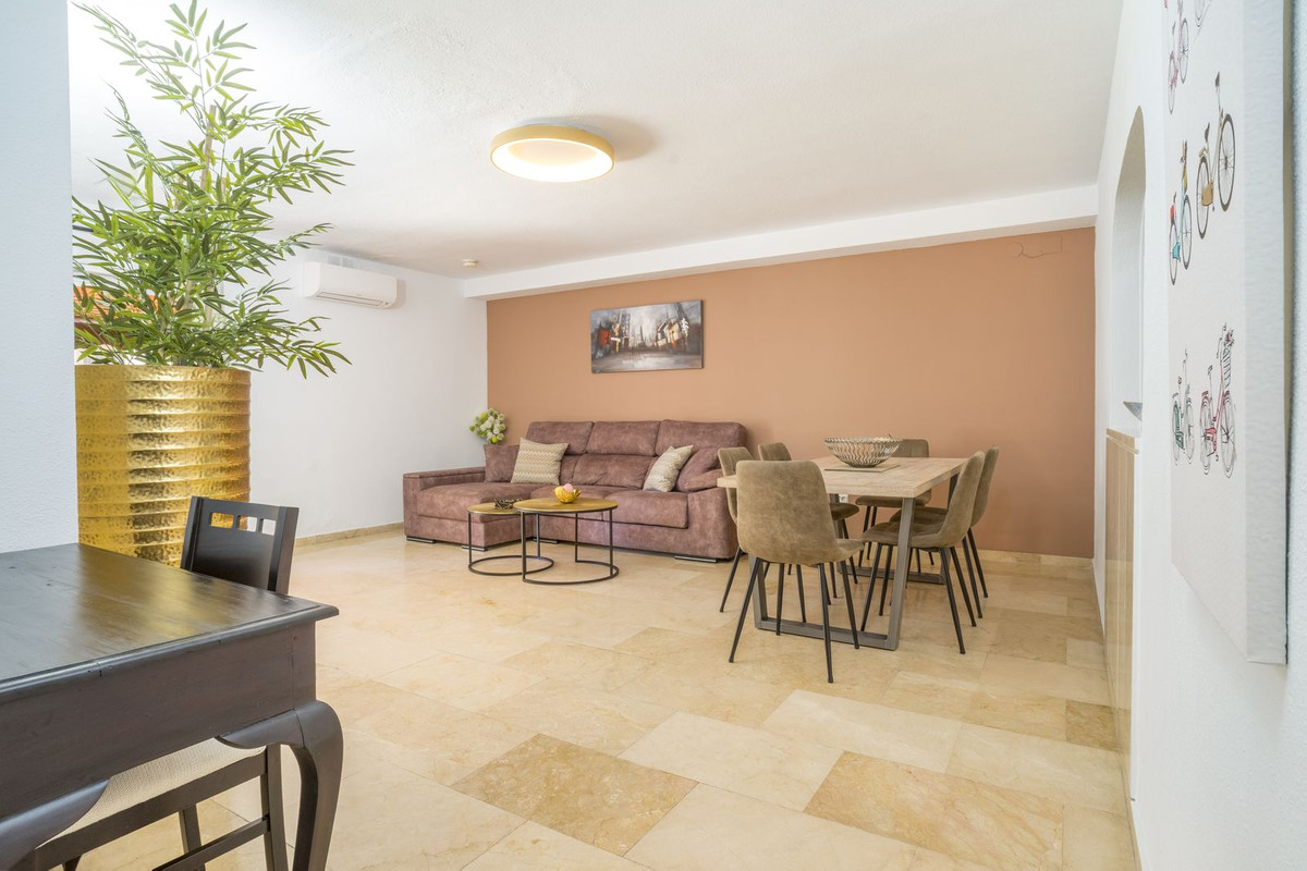 Apartamentos de 3 dormitorios en venta en Marbella – R5167414
