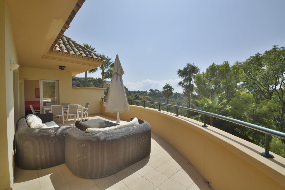 Apartamentos de 3 dormitorios en venta en Elviria – R5170015