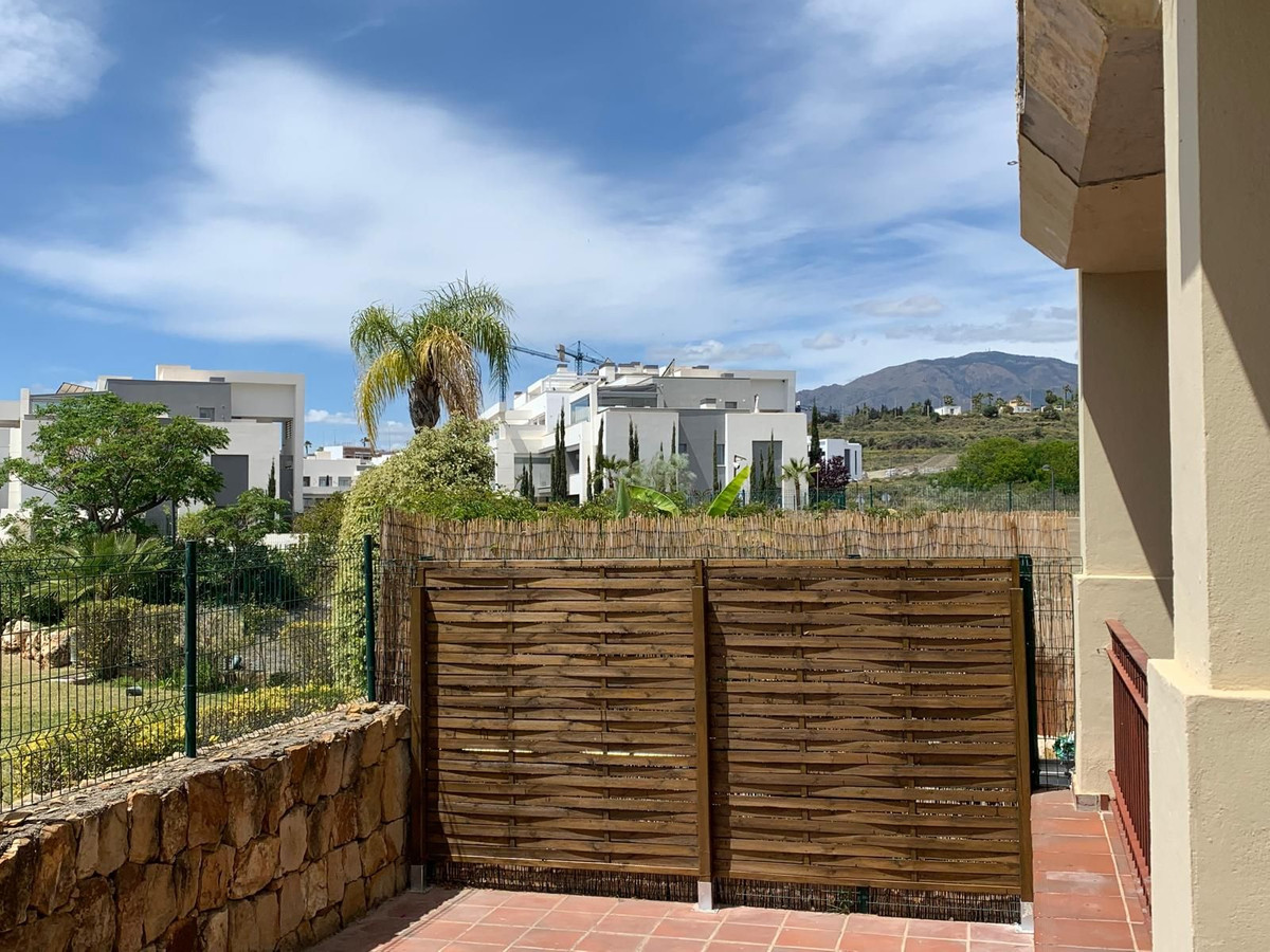 Apartamentos de 3 dormitorios en venta en Selwo – R5169346