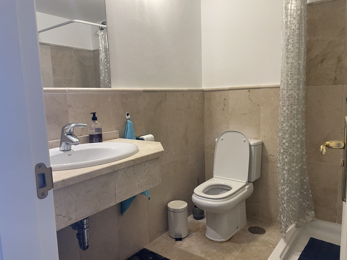 Apartamentos de 3 dormitorios en venta en Selwo – R5169346