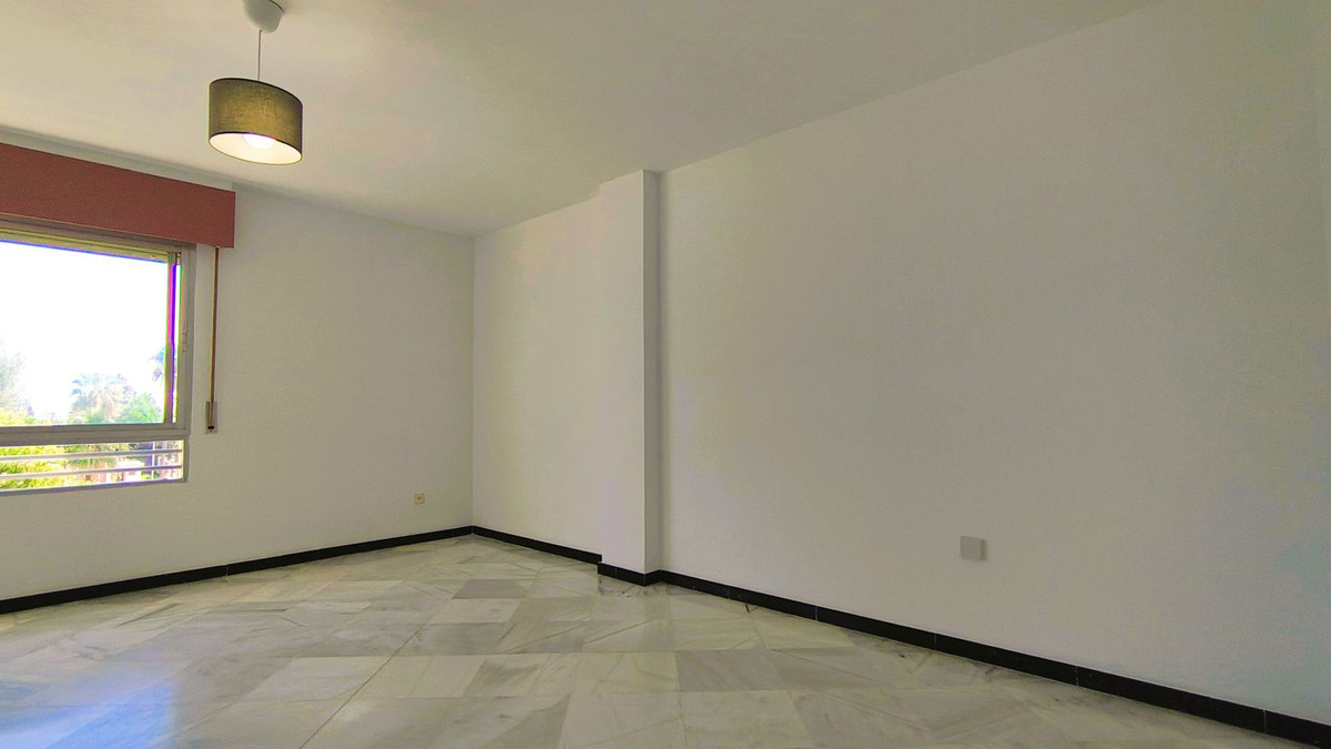 3 bedroom Apartments for sale in Marbella – R5156080