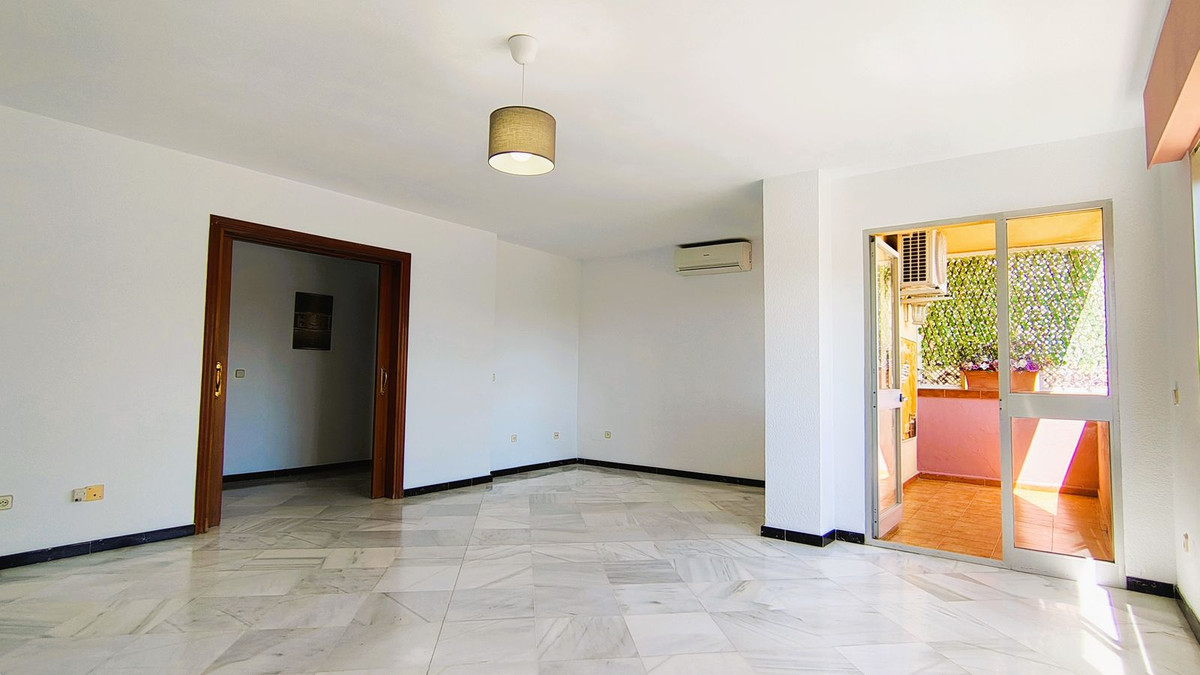 3 bedroom Apartments for sale in Marbella – R5156080