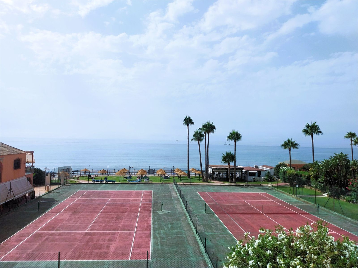 2 bedroom Apartments for sale in Calahonda – R5149831