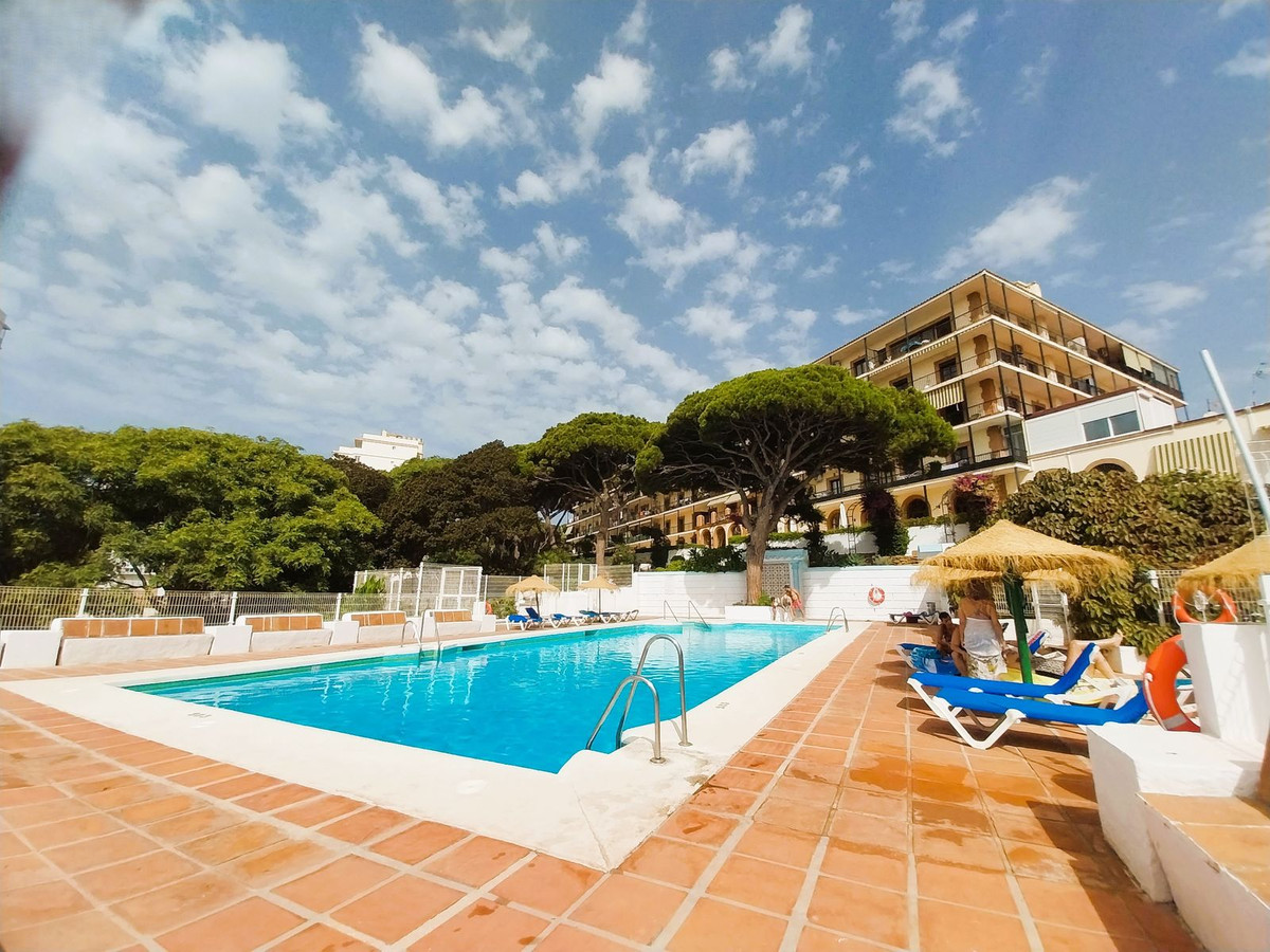 2 bedroom Apartments for sale in Calahonda – R5149831