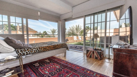 Aticos de 2 dormitorios en venta en Marbella – R5010646