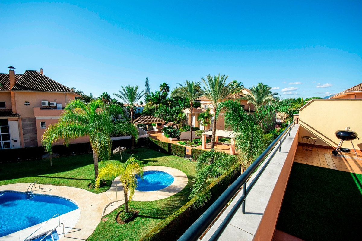 2 bedroom Penthouses for sale in Marbella – R5010646
