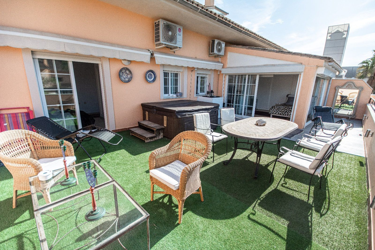2 bedroom Penthouses for sale in Marbella – R5010646