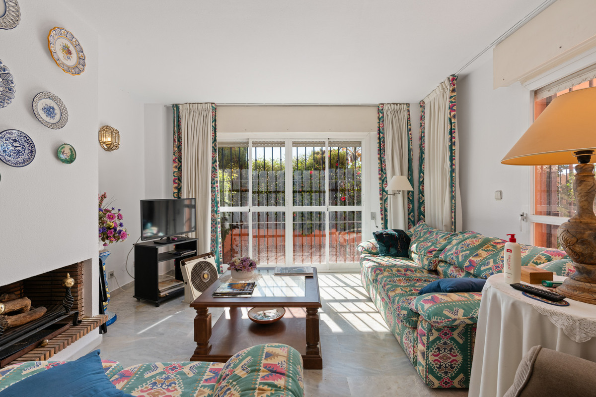 4 bedroom Apartments for sale in Marbella – R5154883