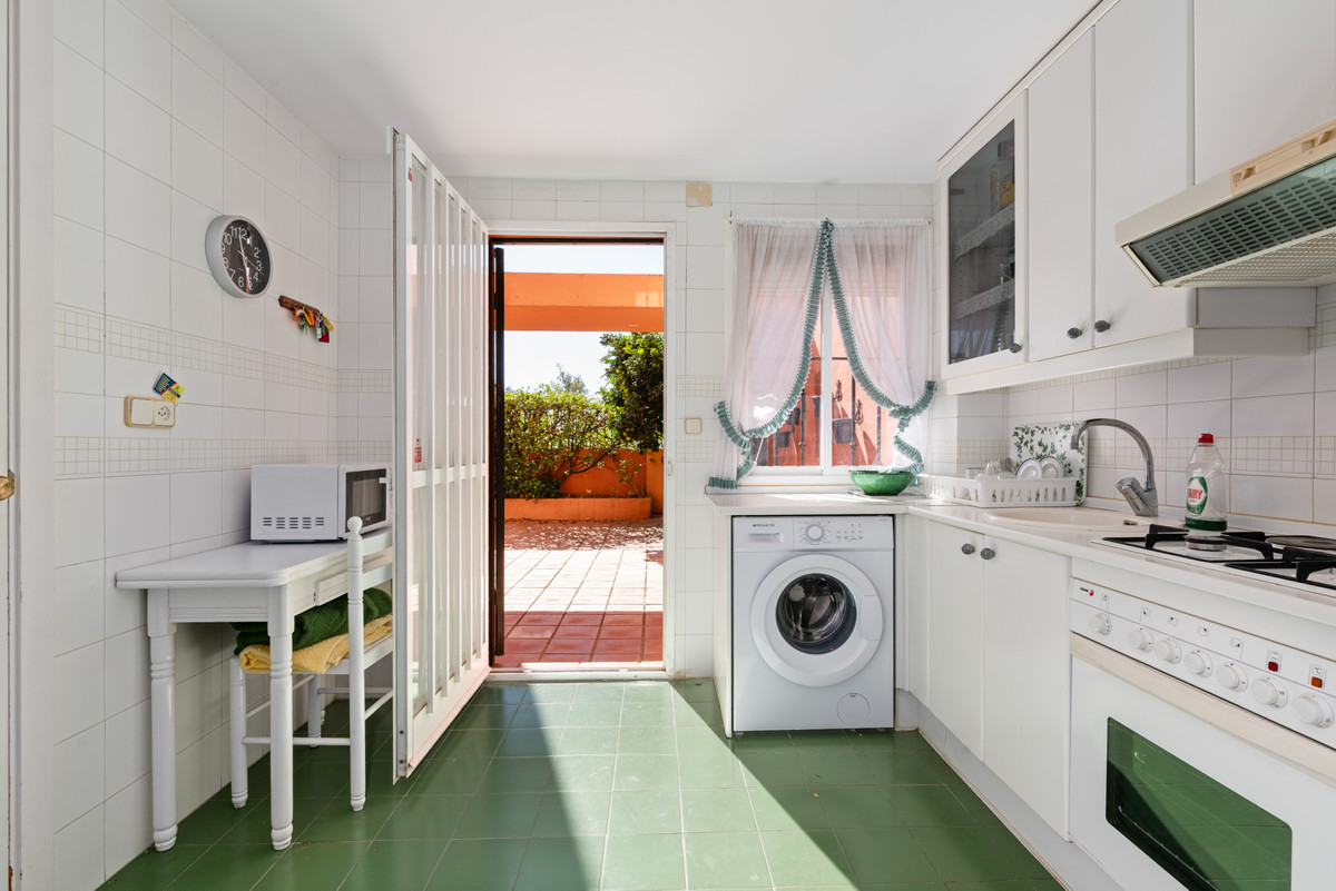 4 bedroom Apartments for sale in Marbella – R5154883