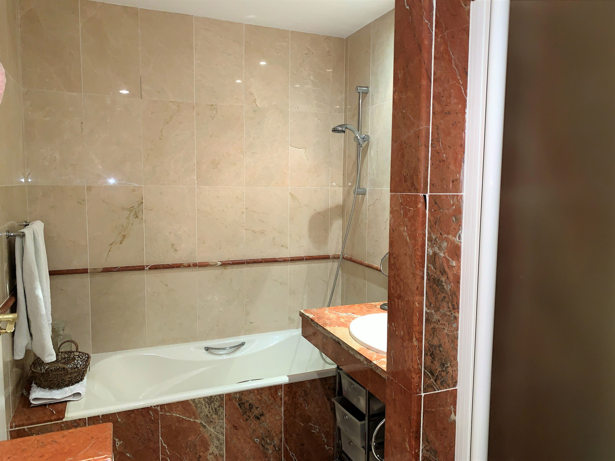 2 bedroom Apartments for sale in Hacienda del Sol – R5147836