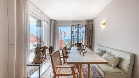 4 bedroom Apartments for sale in Monte Halcones – R5146996