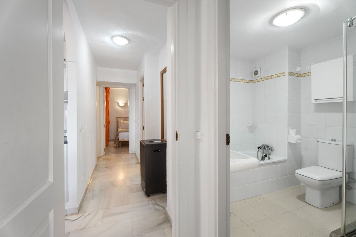 3 bedroom Apartments for sale in Marbella – R5154808