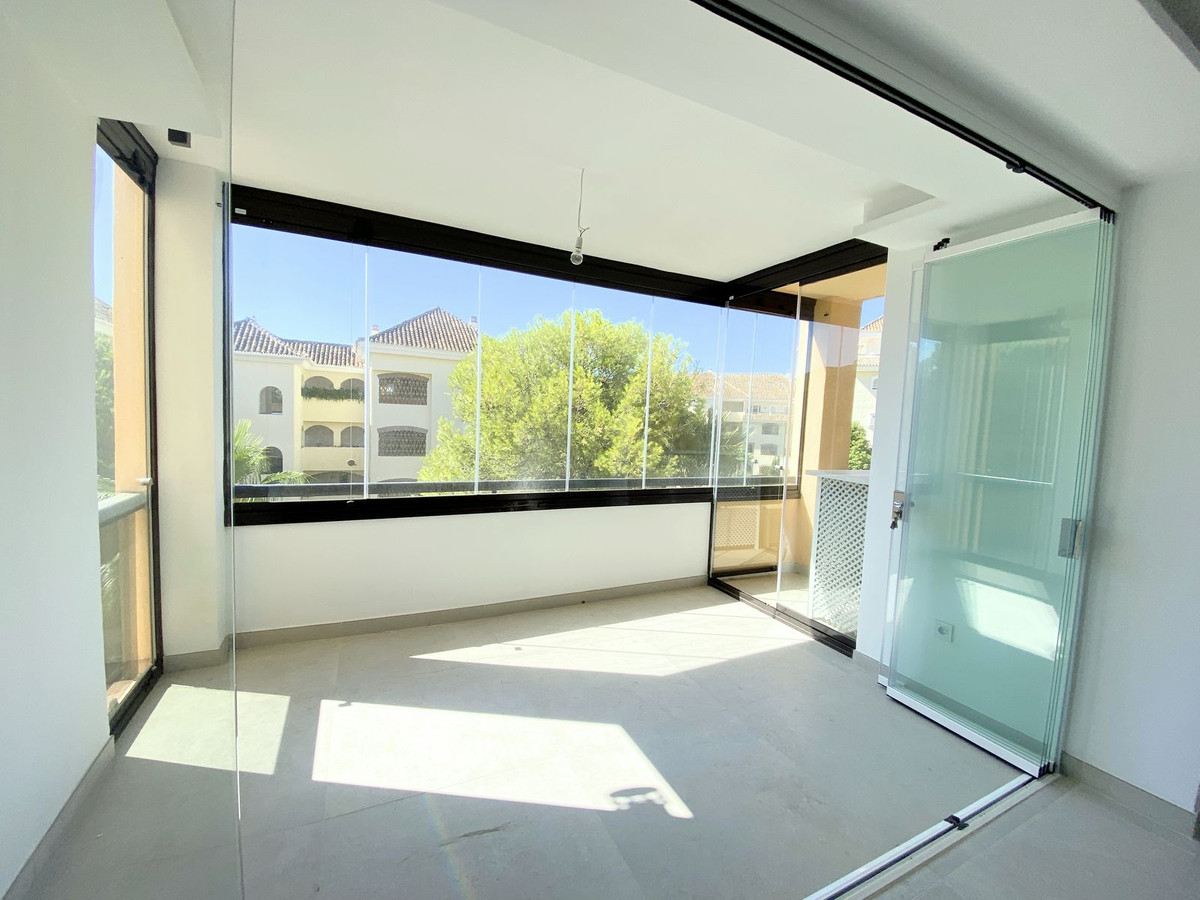 3 bedroom Apartments for sale in Elviria – R4830316