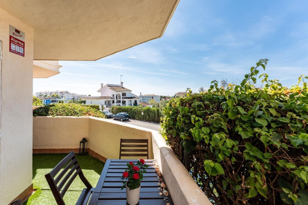 2 bedroom Apartments for sale in Riviera del Sol – R5163772