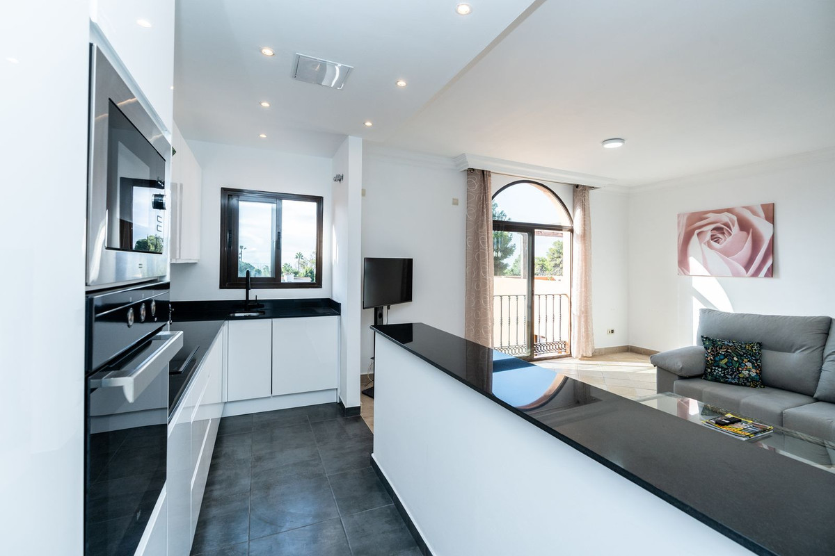 2 bedroom Penthouses for sale in Nueva Milla de Oro – R5156959