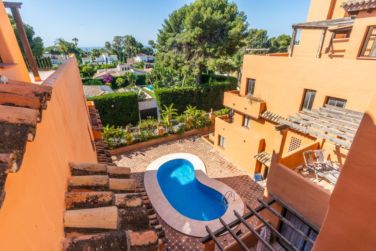2 bedroom Penthouses for sale in Nueva Milla de Oro – R5156959