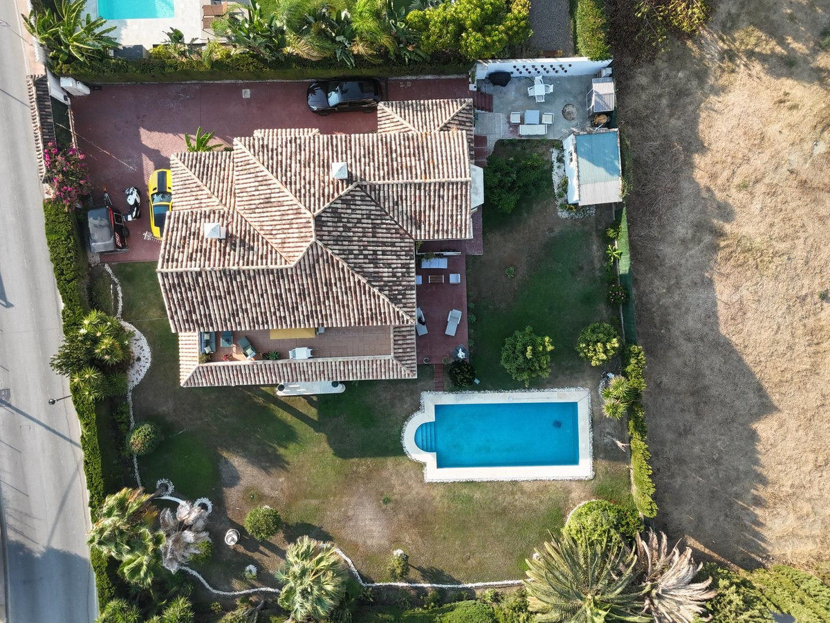Villas de 7 dormitorios en venta en Guadalmina Alta – R5147371