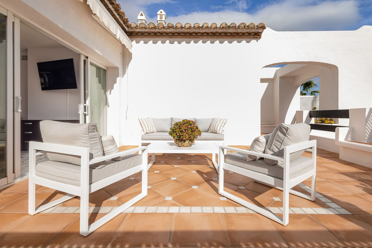 4 bedroom Apartments for sale in Milla de Oro – R5157145