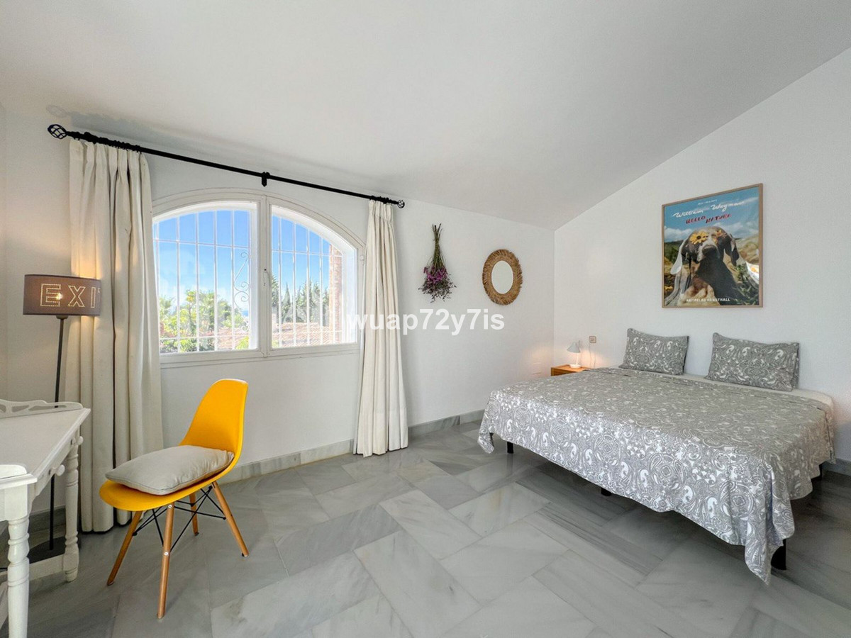 4 bedroom Townhouses for sale in Sierra Blanca – R5161258