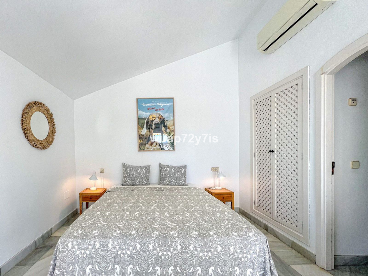 4 bedroom Townhouses for sale in Sierra Blanca – R5161258
