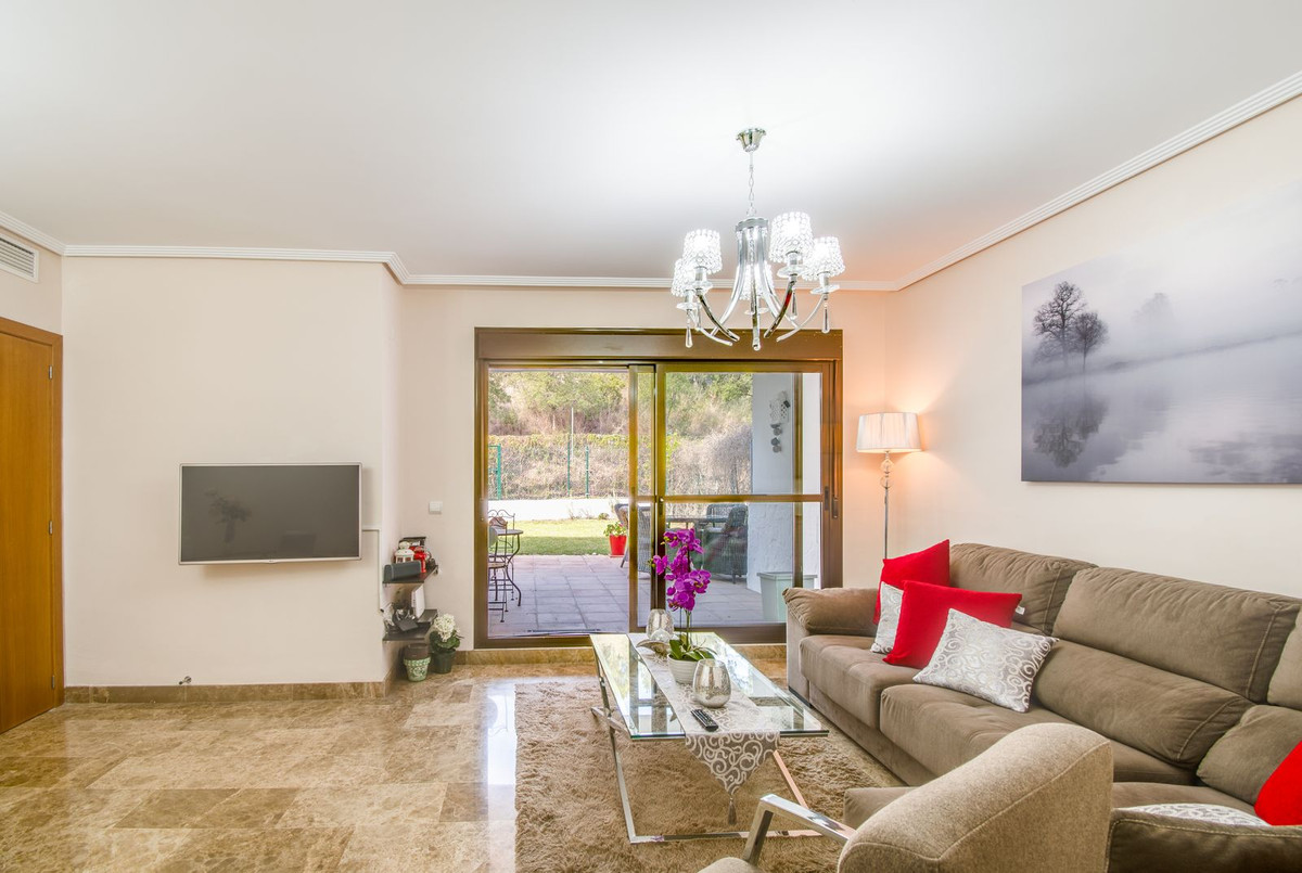 2 bedroom Apartments for sale in Nueva Milla de Oro – R5138683