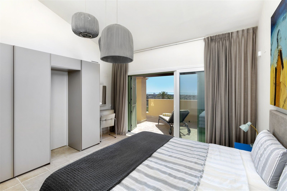 Apartamentos de 4 dormitorios en venta en Los Flamingos – R5164144