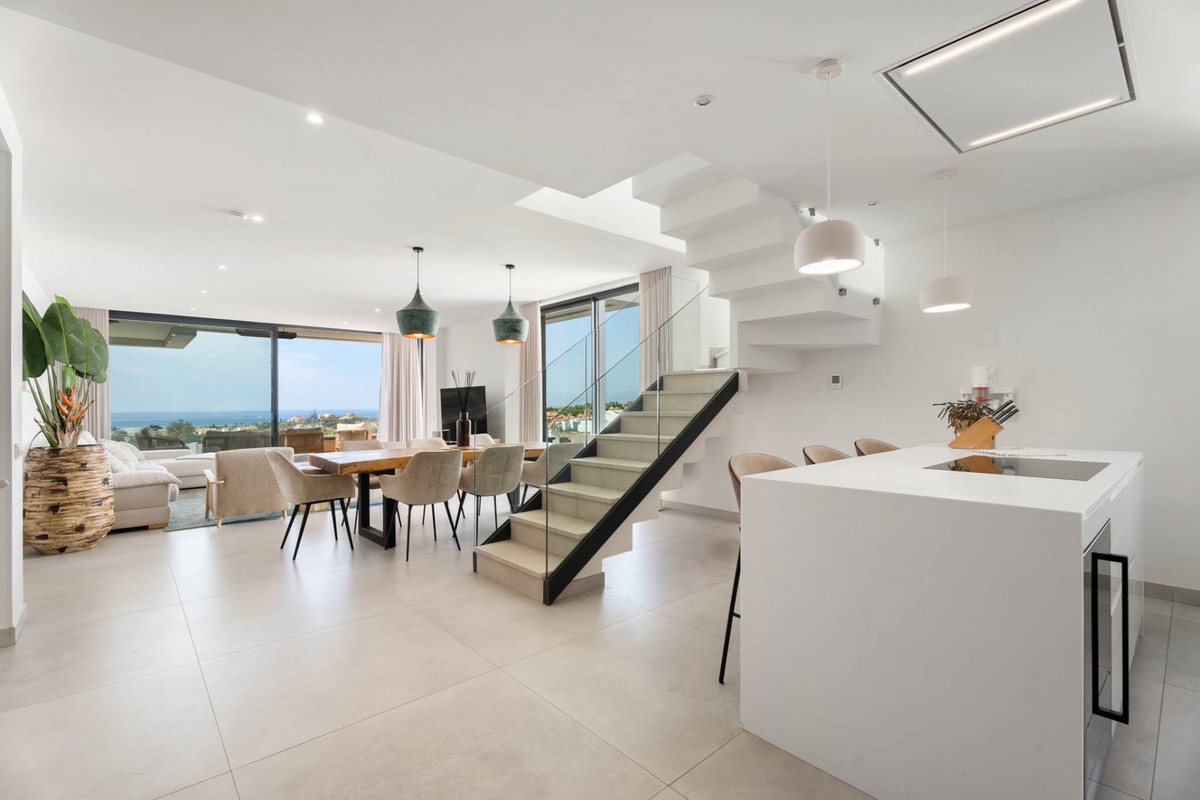 3 bedroom Apartments for sale in Artola – R5173114