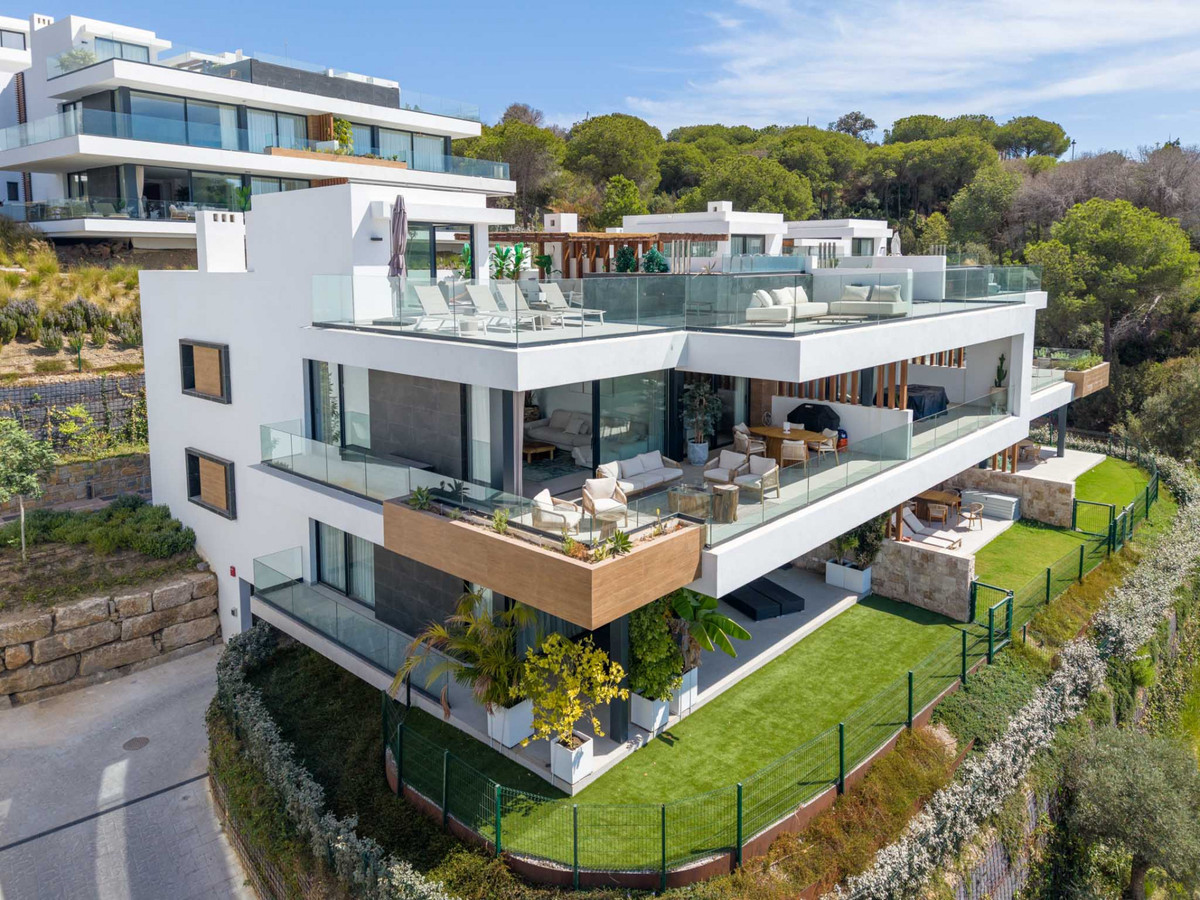 3 bedroom Apartments for sale in Artola – R5173114