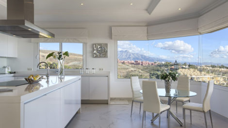 8 bedroom Villas for sale in Los Flamingos – R4428886