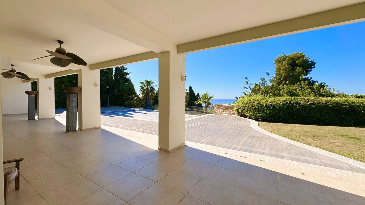 7 bedroom Villas for sale in Milla de Oro – R5145121