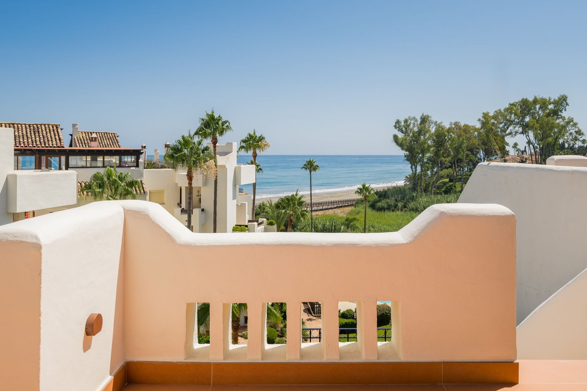 3 bedroom Penthouses for sale in Nueva Milla de Oro – R4875961