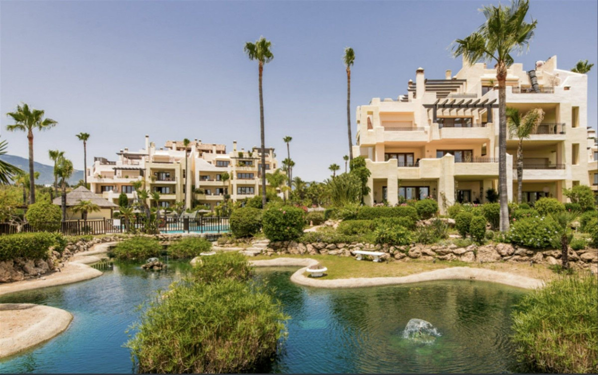 3 bedroom Penthouses for sale in Nueva Milla de Oro – R4875961