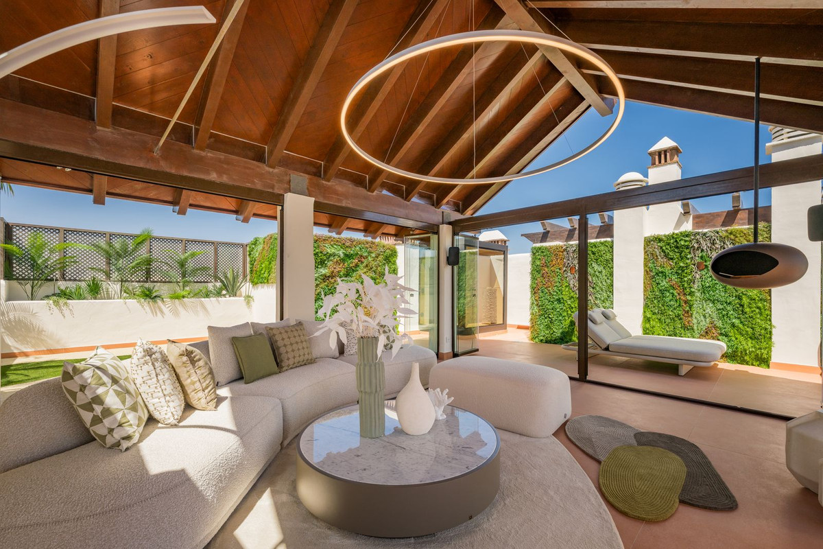 3 bedroom Penthouses for sale in Nueva Milla de Oro – R4875961