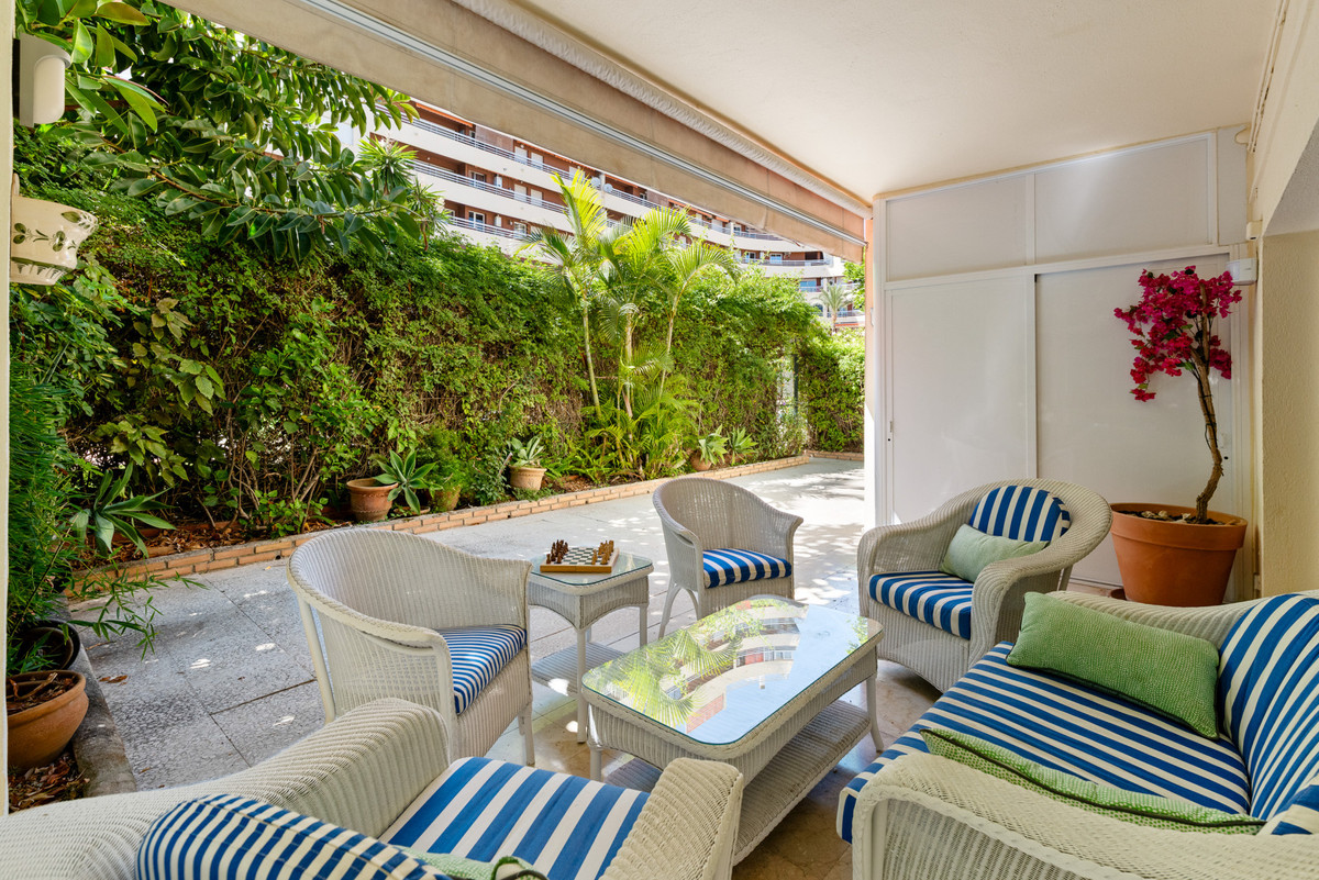 3 bedroom Apartments for sale in Marbella – R5142223